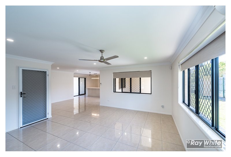 Photo - 8 Oakland Court, Norman Gardens QLD 4701 - Image 23