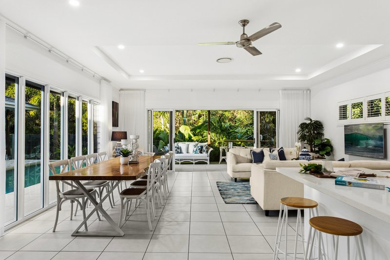 Photo - 8 Oakleaf Close, Tewantin QLD 4565 - Image 5