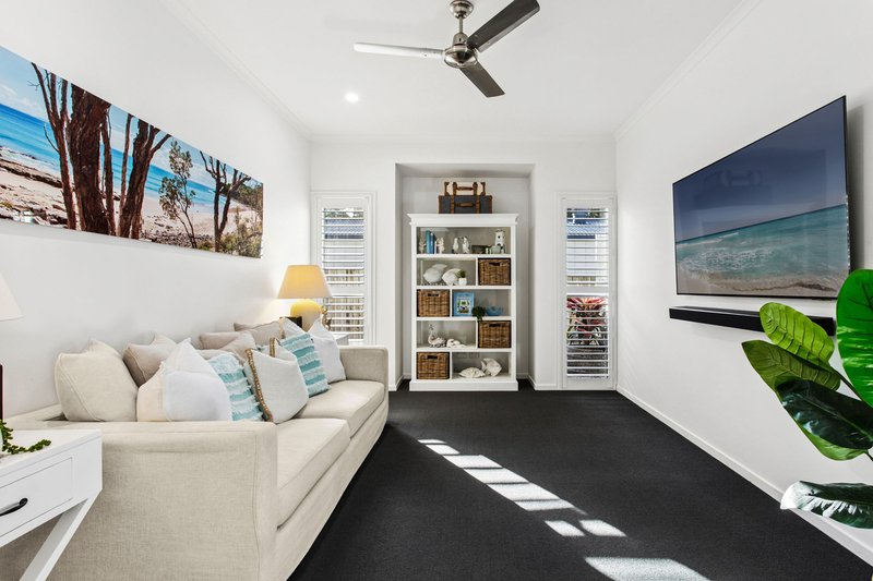 Photo - 8 Oakleaf Close, Tewantin QLD 4565 - Image 12