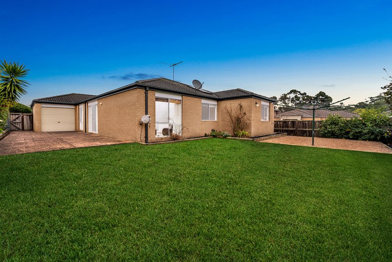 Photo - 8 Ogle Way, Cranbourne North VIC 3977 - Image 15