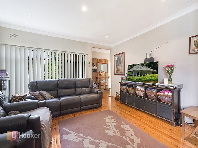 Photo - 8 Oklahoma Avenue, Toongabbie NSW 2146 - Image 4