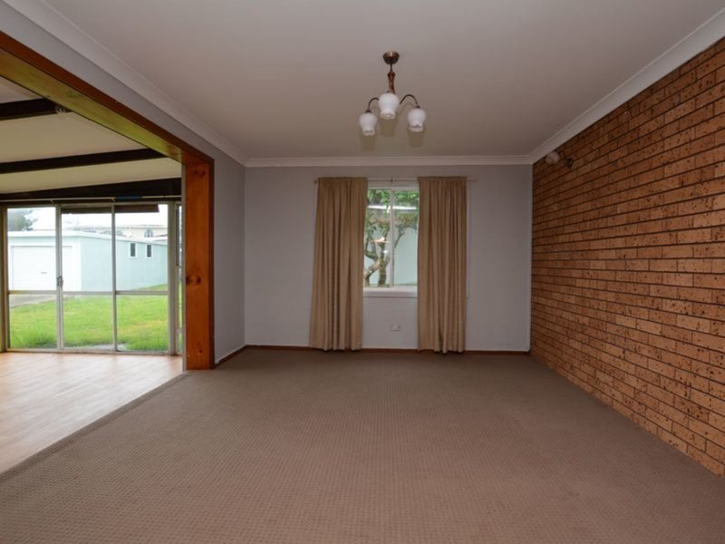 Photo - 8 Old Bar Road, Old Bar NSW 2430 - Image 3