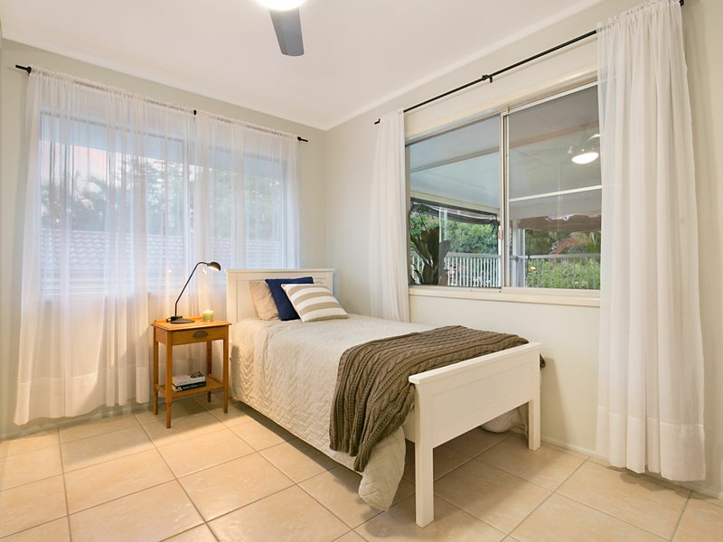 Photo - 8 Oleander Street, Daisy Hill QLD 4127 - Image 9