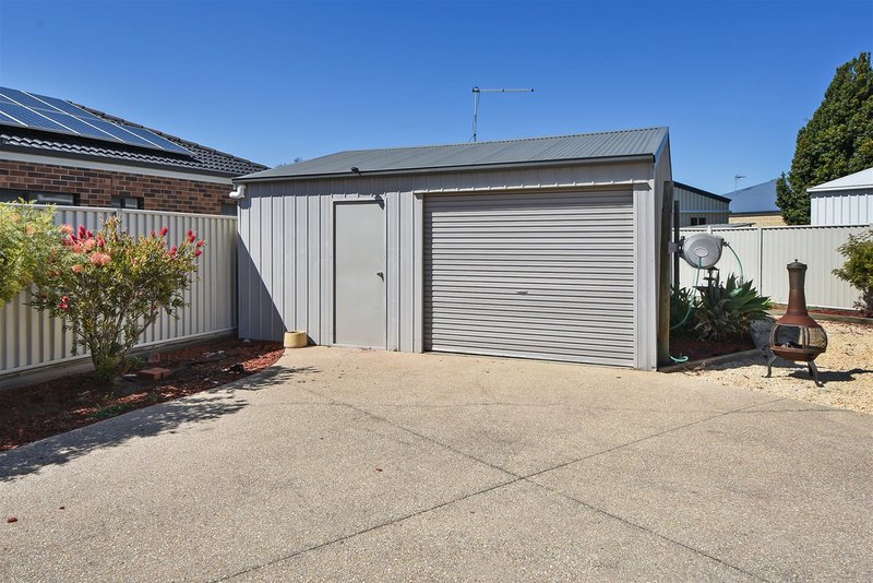 Photo - 8 Oliver Court, Horsham VIC 3400 - Image 12