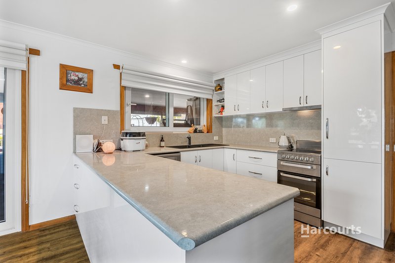 Photo - 8 Olympic Court, Penguin TAS 7316 - Image 3