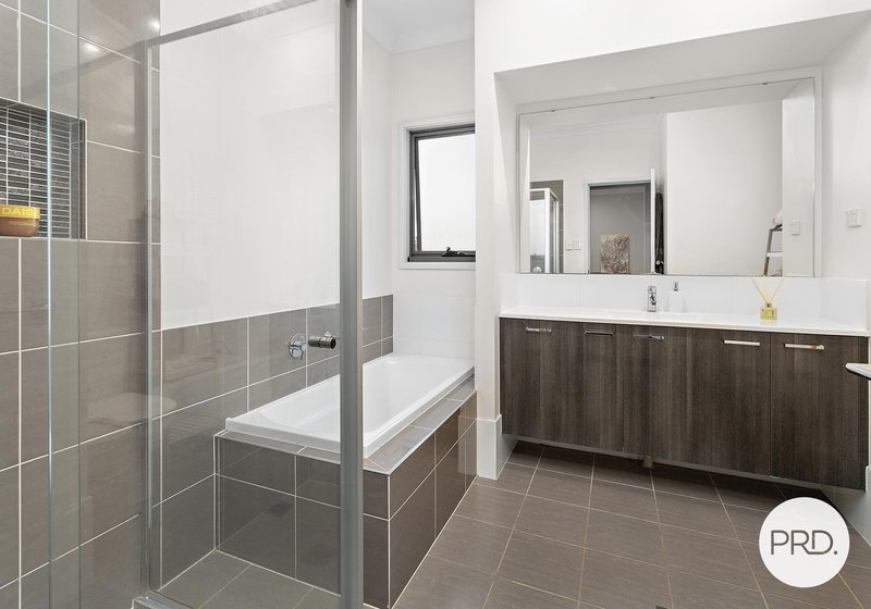 Photo - 8 Omaroo Place, Horsley NSW 2530 - Image 5