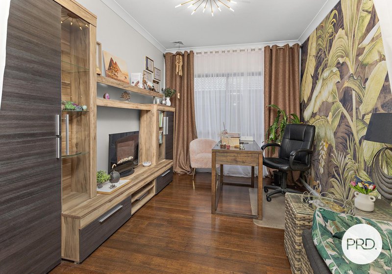 Photo - 8 Omaroo Place, Horsley NSW 2530 - Image 9