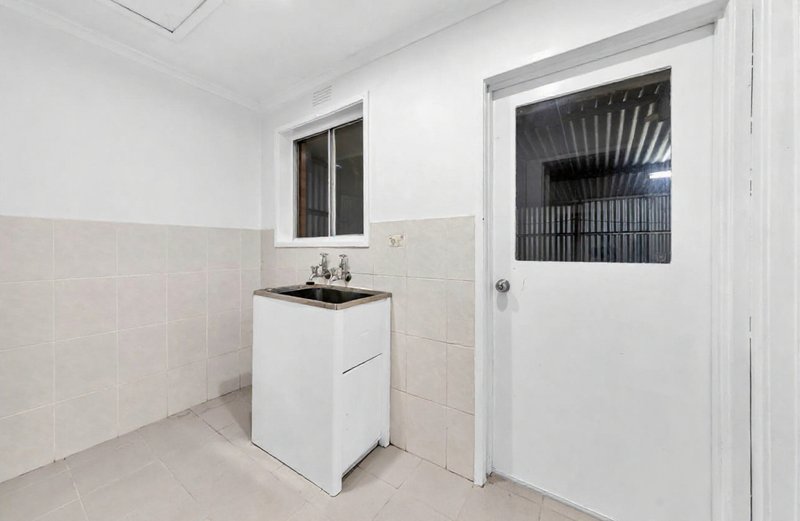 Photo - 8 Onslow Court, Noble Park VIC 3174 - Image 5