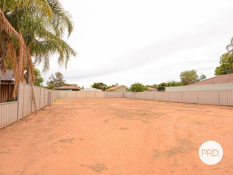 Photo - 8 Oombah Street, Red Cliffs VIC 3496 - Image 2