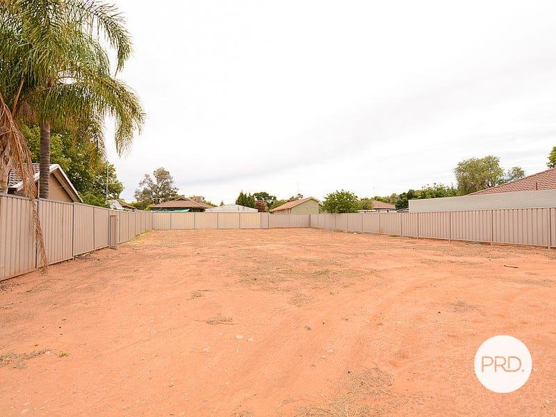 Photo - 8 Oombah Street, Red Cliffs VIC 3496 - Image 3