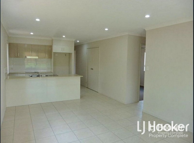 Photo - 8 Orb Street, Yarrabilba QLD 4207 - Image 3