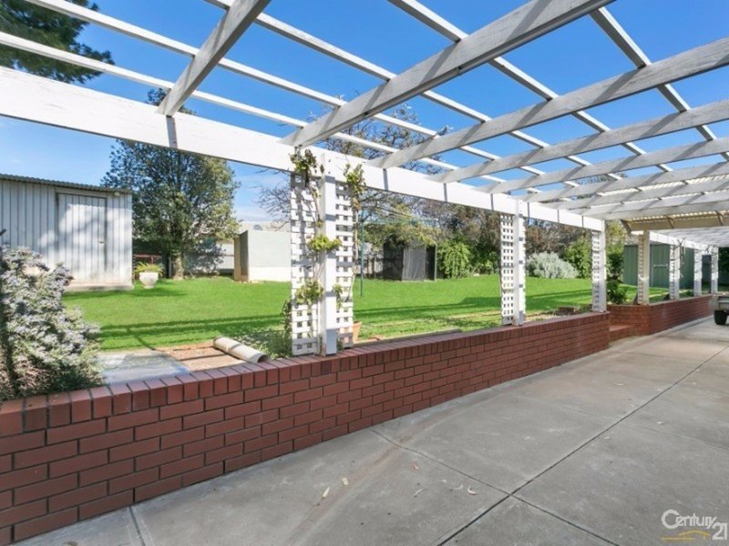 Photo - 8 Orchid Court, Reynella SA 5161 - Image 2