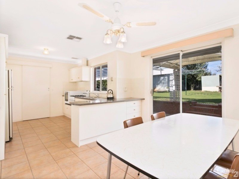 Photo - 8 Orchid Court, Reynella SA 5161 - Image 7