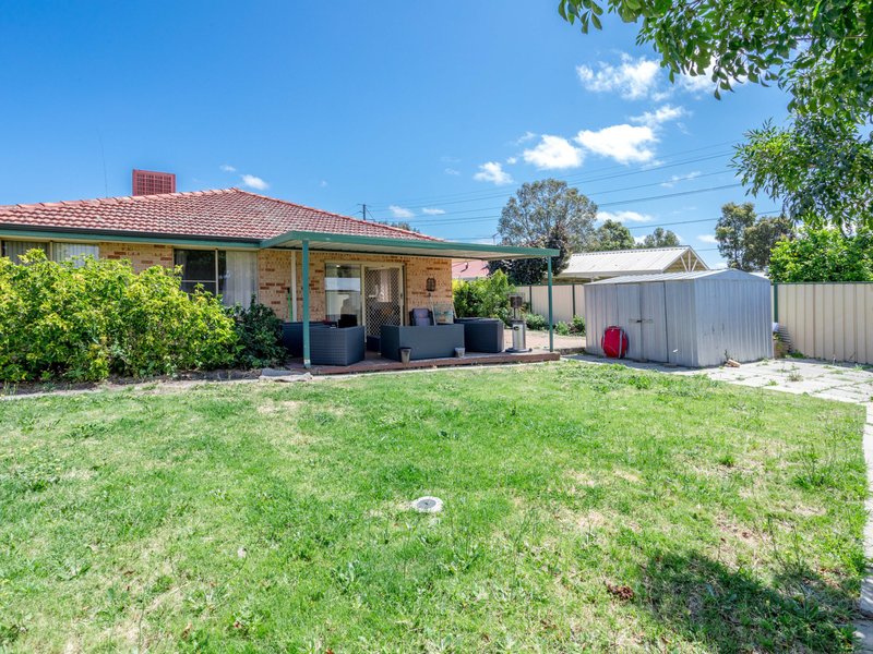 Photo - 8 Oriole Way, Thornlie WA 6108 - Image 22