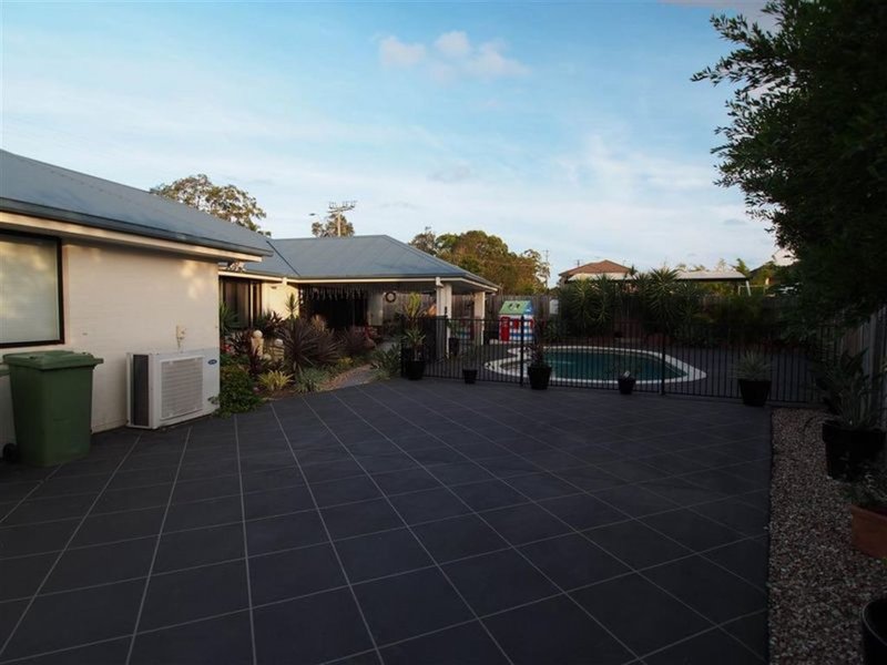 Photo - 8 Orla Court, Murrumba Downs QLD 4503 - Image 16