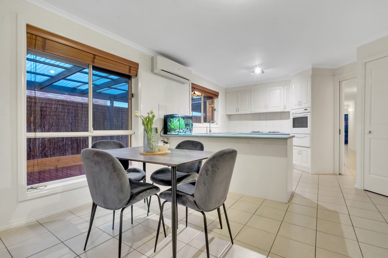 Photo - 8 Orlando Drive, Roxburgh Park VIC 3064 - Image 12