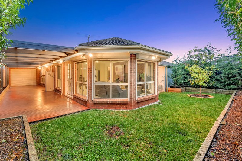 Photo - 8 Orlando Drive, Roxburgh Park VIC 3064 - Image 24