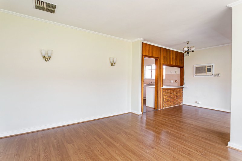 Photo - 8 Ormsby Avenue, Parafield Gardens SA 5107 - Image 7