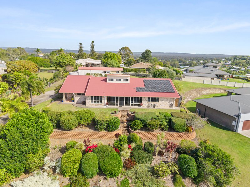 Photo - 8 Osprey Drive, Craignish QLD 4655 - Image 1