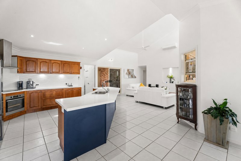 Photo - 8 Osprey Drive, Craignish QLD 4655 - Image 6