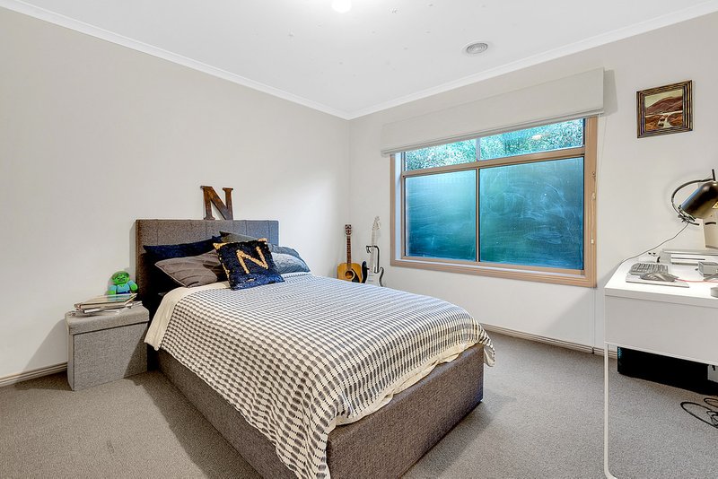 Photo - 8 Osprey Place, Craigieburn VIC 3064 - Image 21