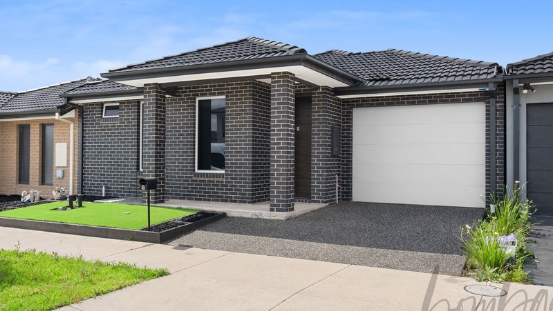 8 Oxygen Street, Kalkallo VIC 3064