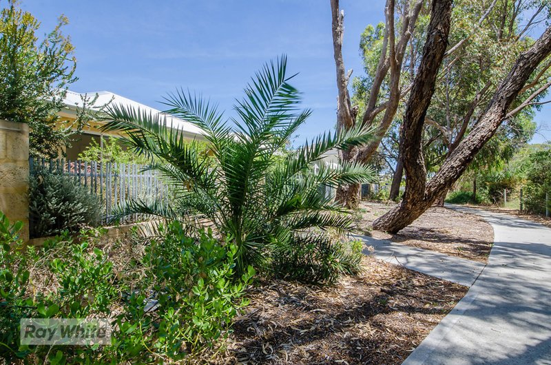 Photo - 8 Oyster Lane, Yanchep WA 6035 - Image 2