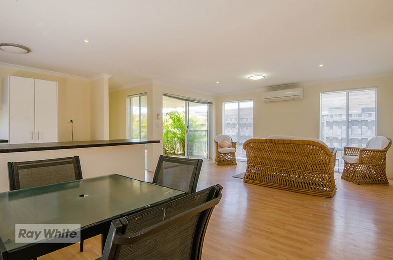 Photo - 8 Oyster Lane, Yanchep WA 6035 - Image 4