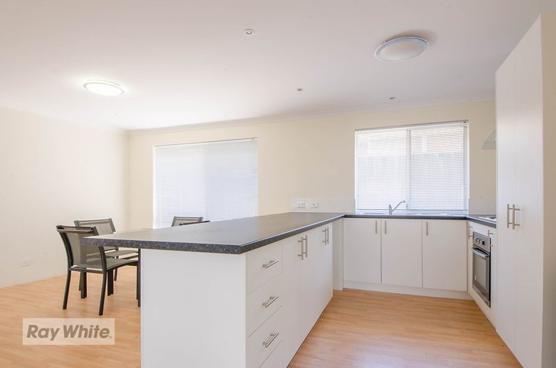 Photo - 8 Oyster Lane, Yanchep WA 6035 - Image 5