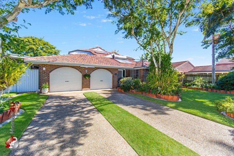 8 Oyster Point Esplanade, Newport QLD 4020