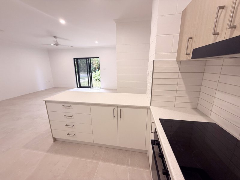 Photo - 8 Pacific View Drive, Wongaling Beach QLD 4852 - Image 3