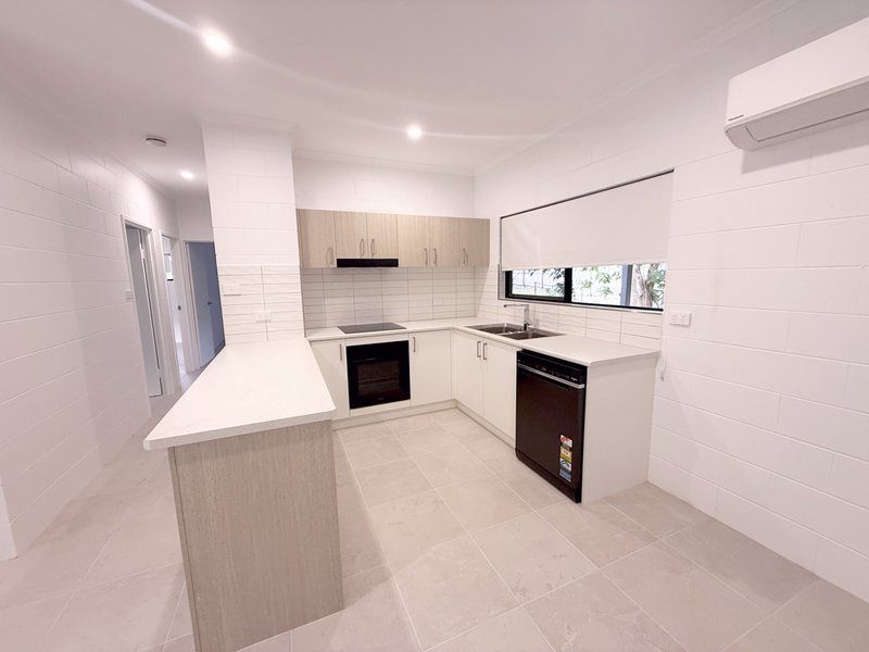 Photo - 8 Pacific View Drive, Wongaling Beach QLD 4852 - Image 5