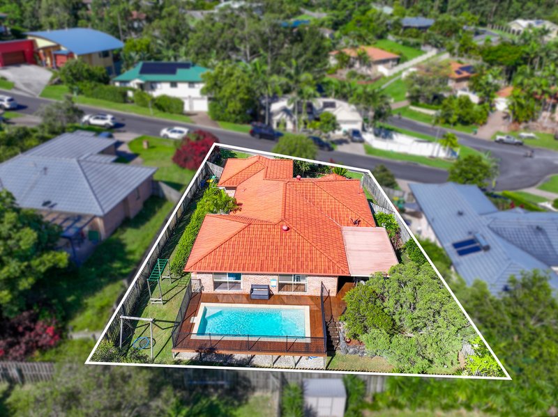 Photo - 8 Pago Terrace, Pacific Pines QLD 4211 - Image 4