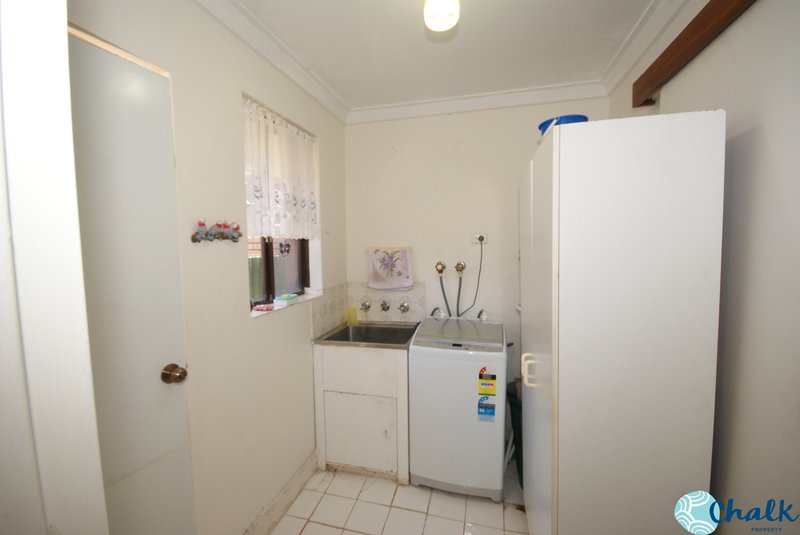 Photo - 8 Palmer Street, Warnbro WA 6169 - Image 12