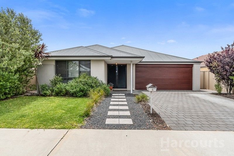 8 Panola Way, Sinagra WA 6065