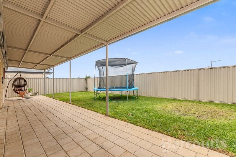 Photo - 8 Panola Way, Sinagra WA 6065 - Image 17