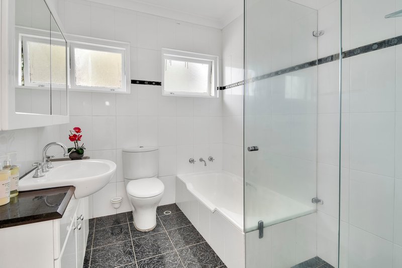 Photo - 8 Panorama Road, Lane Cove NSW 2066 - Image 7