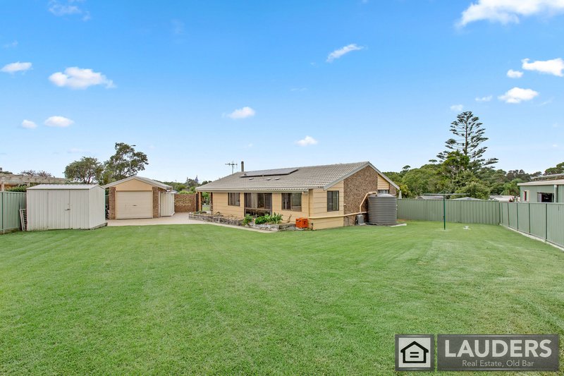 Photo - 8 Paradise Close, Old Bar NSW 2430 - Image 4