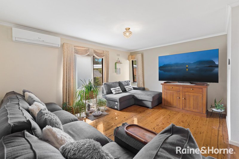 Photo - 8 Pardalote Street, Ingleburn NSW 2565 - Image 2