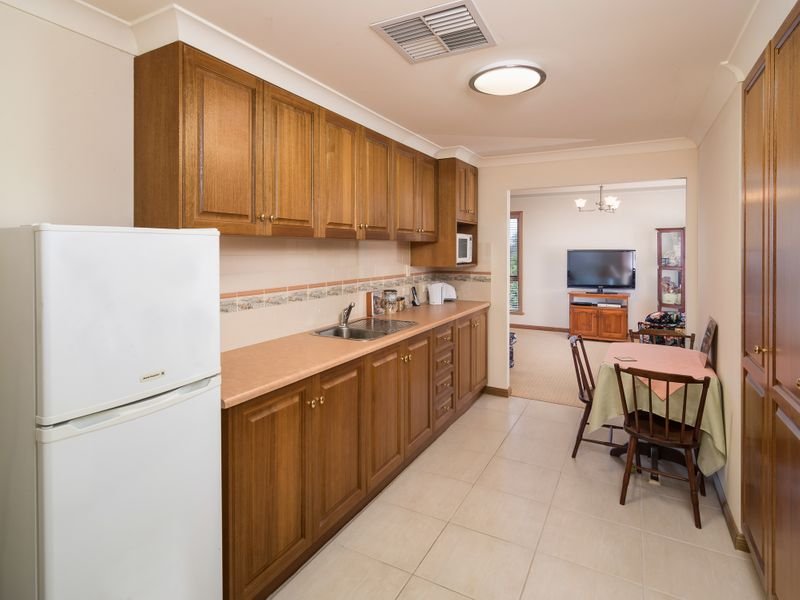 Photo - 8 Paris Court, Mount Barker SA 5251 - Image 11