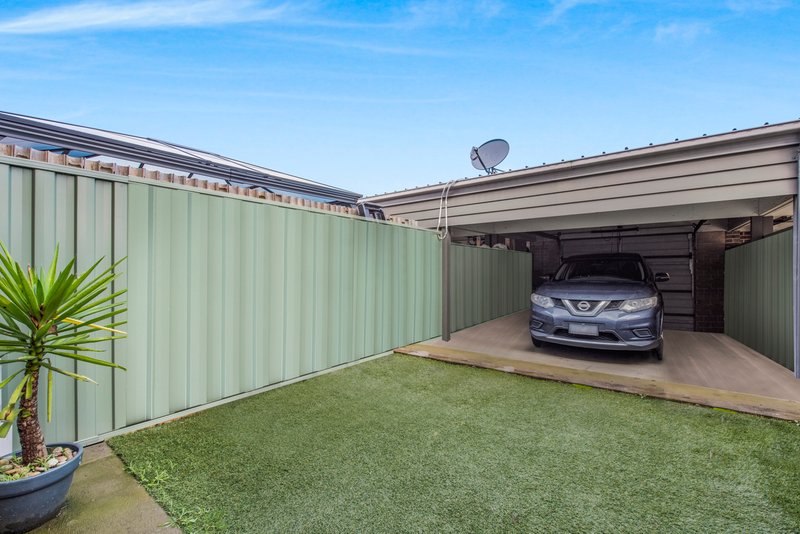 Photo - 8 Park Orchard Drive, Pakenham VIC 3810 - Image 8