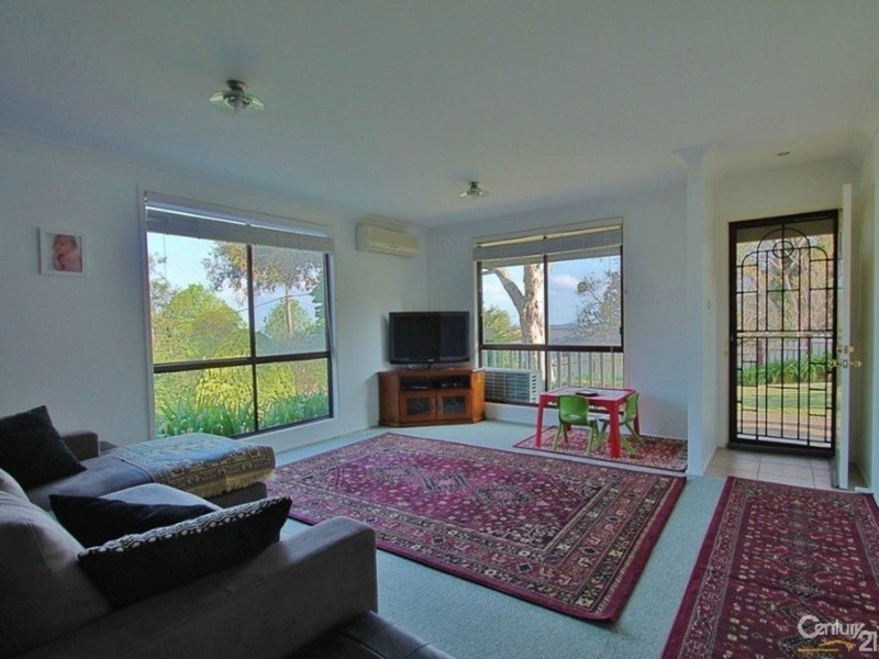 Photo - 8 Parker Street, Woodford NSW 2778 - Image 4