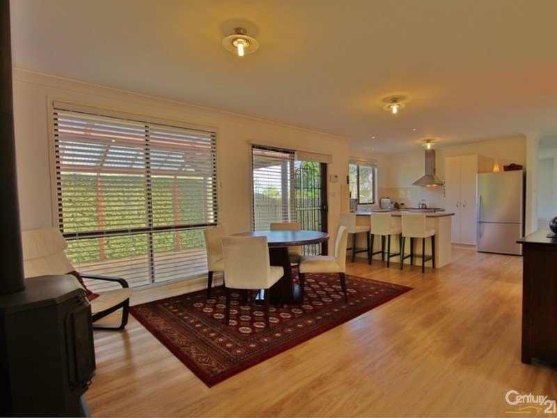 Photo - 8 Parker Street, Woodford NSW 2778 - Image 5