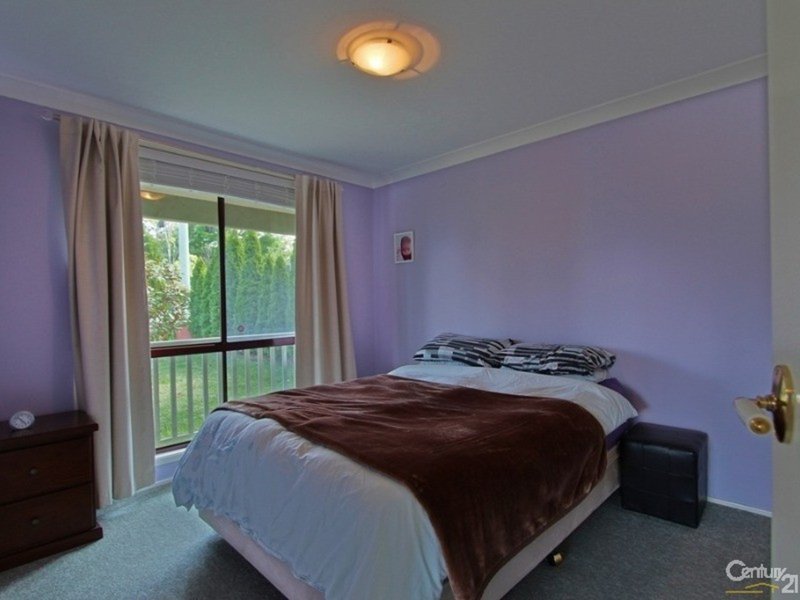 Photo - 8 Parker Street, Woodford NSW 2778 - Image 11