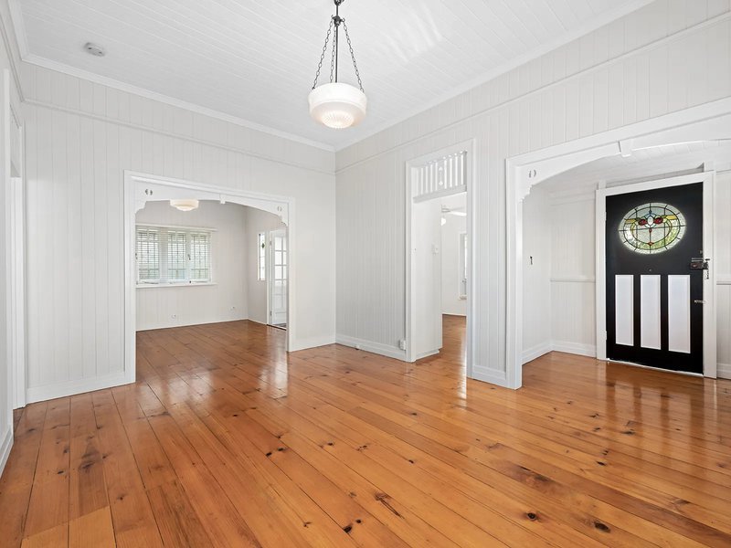 Photo - 8 Parkhurst Avenue, Herston QLD 4006 - Image 4