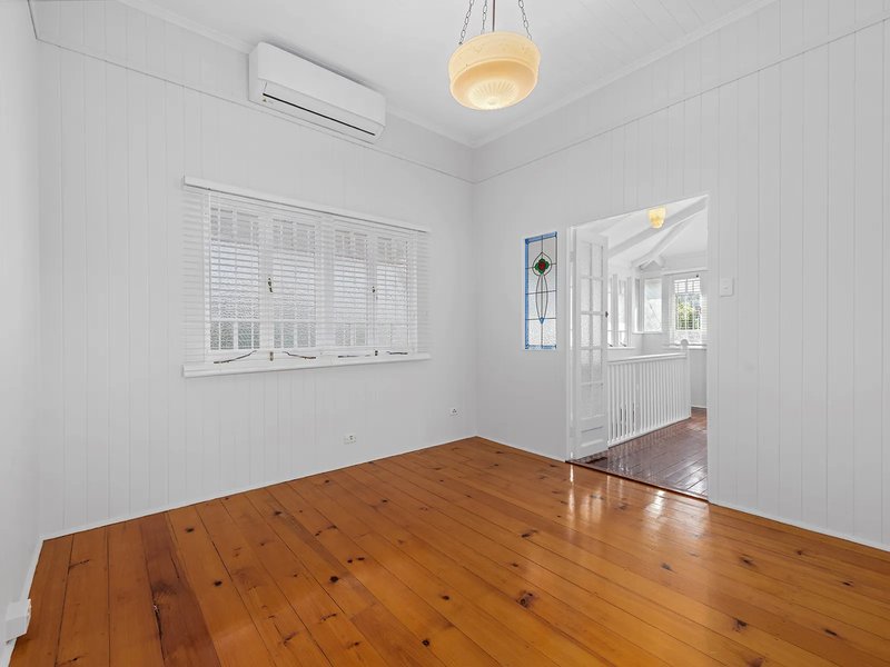 Photo - 8 Parkhurst Avenue, Herston QLD 4006 - Image 5