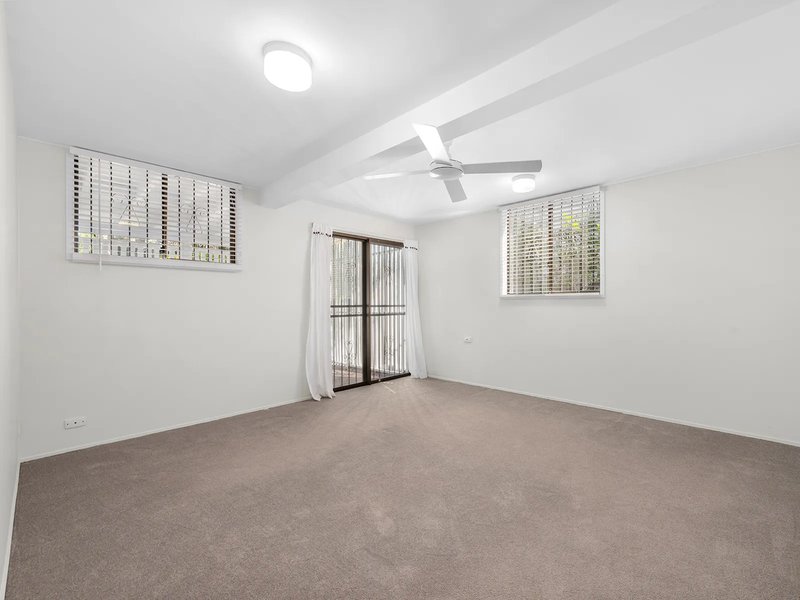 Photo - 8 Parkhurst Avenue, Herston QLD 4006 - Image 9