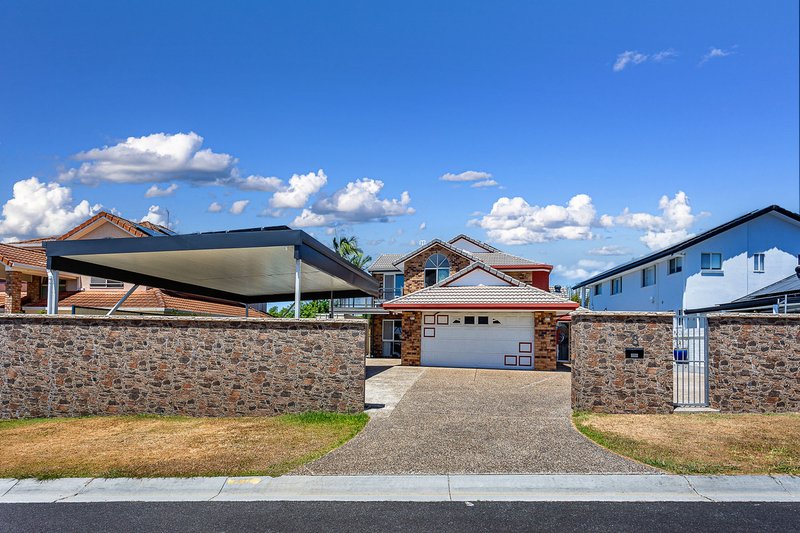Photo - 8 Parklane Place, Highland Park QLD 4211 - Image 3