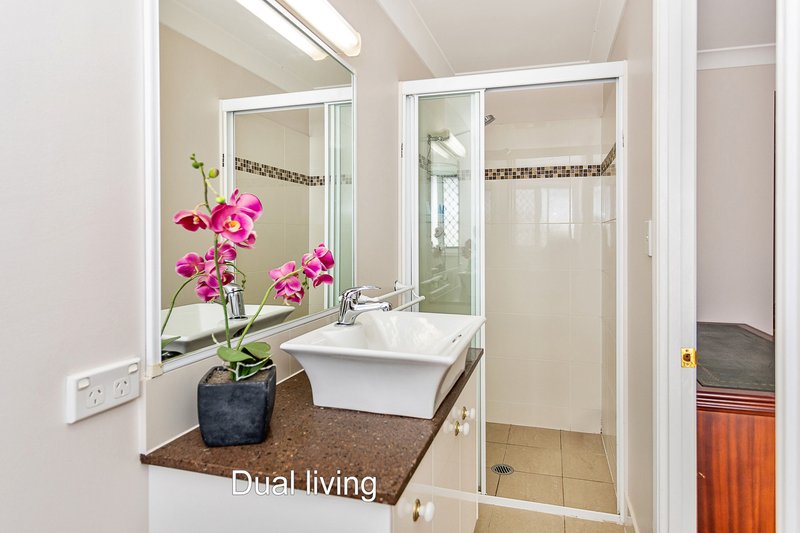 Photo - 8 Parklane Place, Highland Park QLD 4211 - Image 20