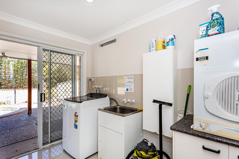 Photo - 8 Parklane Place, Highland Park QLD 4211 - Image 22